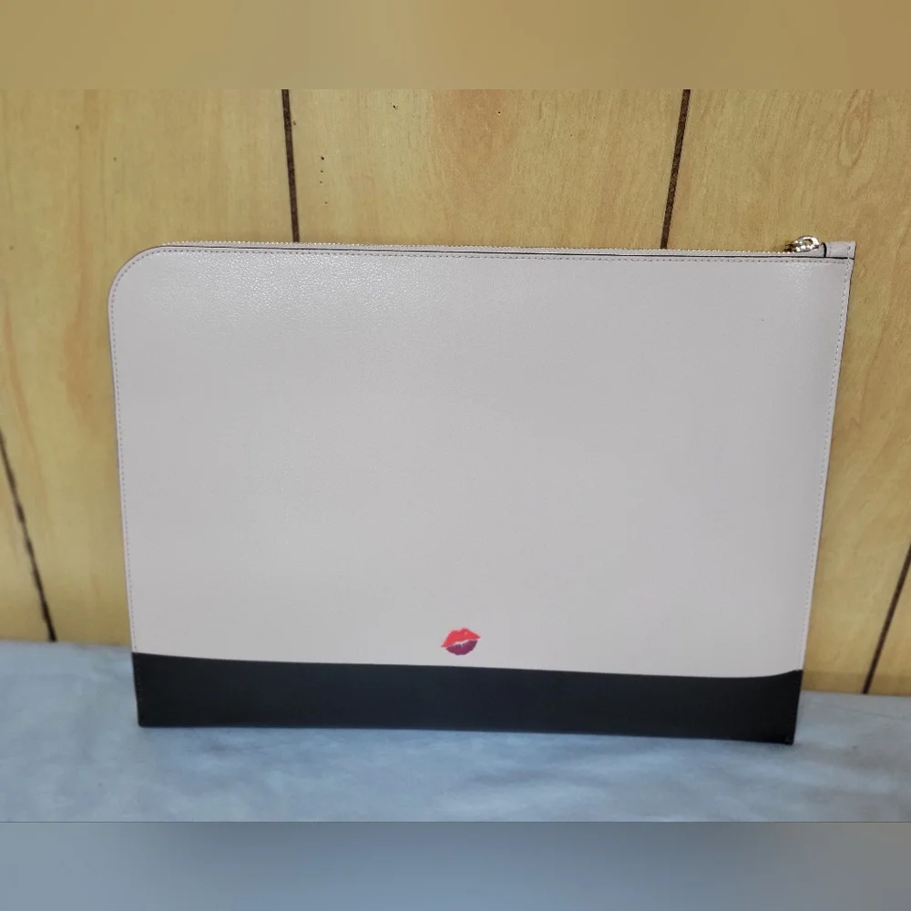 Disney X Kate Spade Minnie Laptop Sleeve - Picture 2 of 8